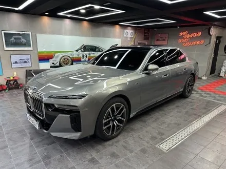 부산 랩핑의 품격, BMW 7시리즈 투톤으로 완성된 롤스로이스 감성 | KANEAT 카니트 / 부산 해운대구