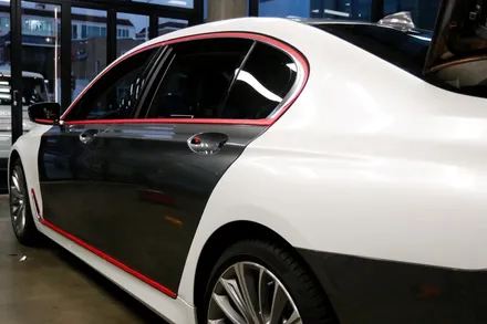 부산 랩핑 BMW750I 에이버리 데니슨 화이트 펄을 입히다. / 부산 해운대구