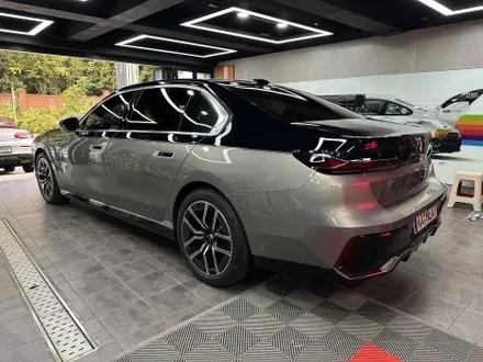 부산 랩핑의 품격, BMW 7시리즈 투톤으로 완성된 롤스로이스 감성 | KANEAT 카니트 / 부산 해운대구