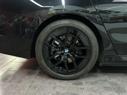부산 랩핑 BMW 740i 전체 외관 정리｜크롬죽이기 + 블랙 유광 휠도색으로 완성도 끌어올리다 / 부산 해운대구