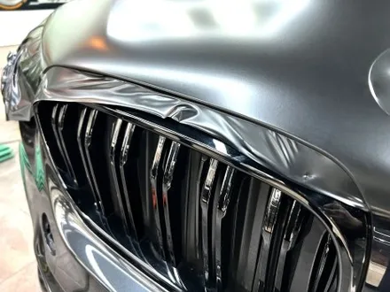 부산 자동차랩핑 BMW M5 컴페티션 사틴블랙 전체랩핑을 통해 강렬한 스포츠 세단으로 변신하기[에이버리] / 부산 해운대구