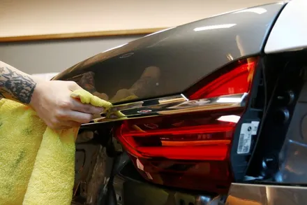 부산 랩핑 BMW750I 에이버리 데니슨 화이트 펄을 입히다. / 부산 해운대구