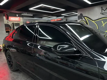 부산 랩핑 BMW 740i 전체 외관 정리｜크롬죽이기 + 블랙 유광 휠도색으로 완성도 끌어올리다 / 부산 해운대구