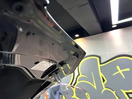 부산 자동차랩핑 BMW M5 컴페티션 사틴블랙 전체랩핑을 통해 강렬한 스포츠 세단으로 변신하기[에이버리] / 부산 해운대구