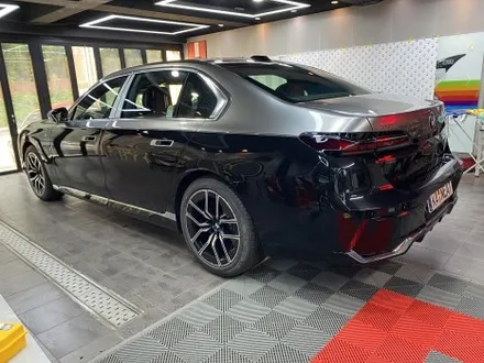[부산 랩핑] BMW 740i 투톤 작업기 – 샴페인 실버가 더한 클래식한 무드 / 부산 해운대구