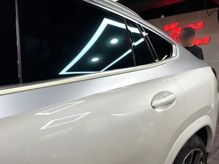 부산 자동차 랩핑 BMW X6 듀오톤(투톤) 랩핑 시공으로 고급스러운 쿠페형 SUV 모델로 만들기! / 부산 해운대구