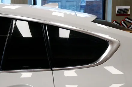 부산 랩핑 전문숍 고잉투랩 BMW 5GT 크롬 죽이기+라이트 필름 시공 / 부산 해운대구