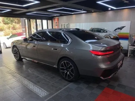 부산 PPF, BMW i7 전체 PPF 후 투톤 랩핑까지 진행한 이유 / 부산 해운대구