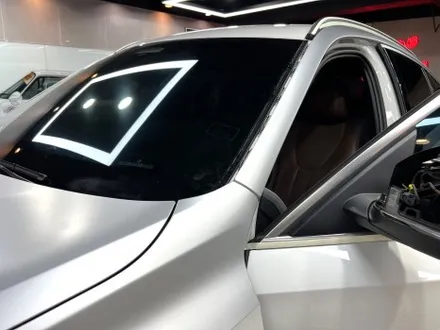 부산랩핑 BMW X6 듀오톤(투톤) 랩핑 사틴 실버 메탈릭으로 고급스럽게 / 부산 해운대구