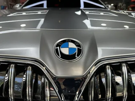 해운대 랩핑 BMW 740d, 블랙 대신 GT실버로 완성한 투톤랩핑 / 부산 해운대구