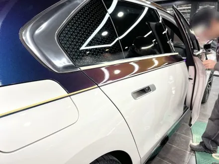 부산 BMW I7 카멜레온 투톤 (듀오톤) 랩핑으로 매일매일 새롭게 즐기기 / 부산 해운대구
