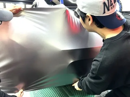 부산랩핑 BMW 3시리즈 사틴 다크 그레이 컬러로 도시적인 느낌 물씬~ / 부산 해운대구