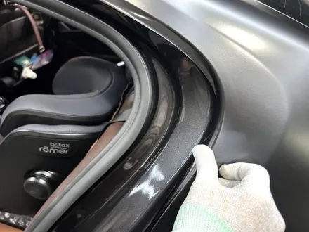 부산 자동차랩핑 BMW M5 컴페티션 사틴블랙 전체랩핑을 통해 강렬한 스포츠 세단으로 변신하기[에이버리] / 부산 해운대구