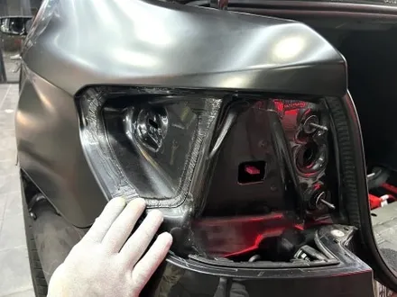 부산 자동차랩핑 BMW M5 컴페티션 사틴블랙 전체랩핑을 통해 강렬한 스포츠 세단으로 변신하기[에이버리] / 부산 해운대구