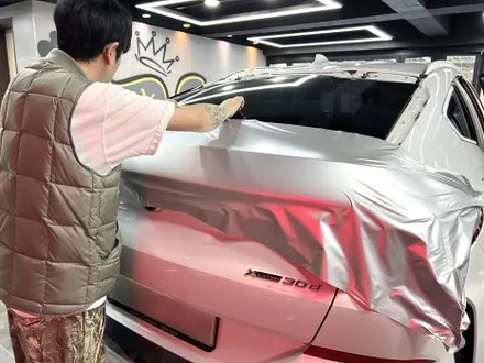 부산랩핑 BMW X6 듀오톤(투톤) 랩핑 사틴 실버 메탈릭으로 고급스럽게 / 부산 해운대구