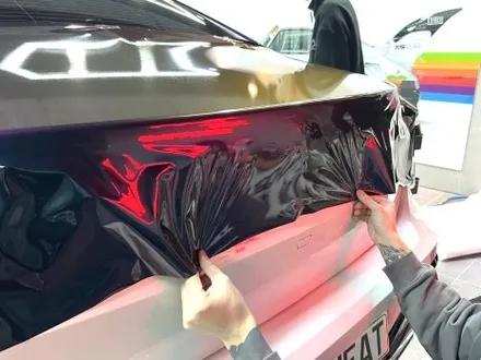 부산랩핑 BMW i7 투톤 랩핑 듀오톤 랩핑으로 온 우주를 담은듯한 색상의 차량으로 변신! / 부산 해운대구