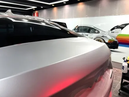 부산랩핑 BMW X6 듀오톤(투톤) 랩핑 사틴 실버 메탈릭으로 고급스럽게 / 부산 해운대구