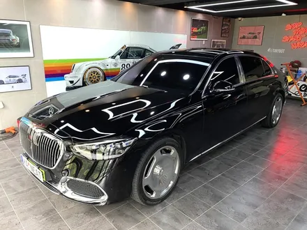 부산 벤츠 마이바흐 S580 듀오톤 랩핑 투톤 랩핑 + 코치 라인으로 럭셔리 차량 부각시키기! [3M 화이트 알루미늄] / 부산 해운대구