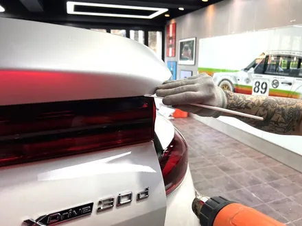 부산랩핑 BMW X6 듀오톤(투톤) 랩핑 사틴 실버 메탈릭으로 고급스럽게 / 부산 해운대구