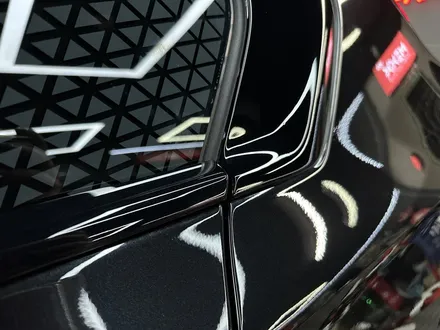 부산 랩핑 BMW 740i 전체 외관 정리｜크롬죽이기 + 블랙 유광 휠도색으로 완성도 끌어올리다 / 부산 해운대구