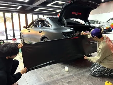 부산 해운대 랩핑 아우디 A8L 전체랩핑, 크롬죽이기를 통해 상반된 올블랙 차량으로 변신! / 부산 해운대구