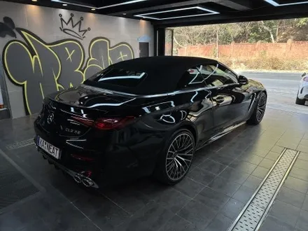부산 랩핑 벤츠 CLE53 AMG 검정 차량 크롬죽이기, 고광택으로 완성한 밸런스 / 부산 해운대구