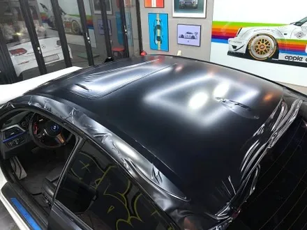 부산랩핑 BMW 4시리즈 쿠페 사틴블랙 전체랩핑으로 묵직하고 깔끔한 쿠페로 만들기! [TINYBOT] / 부산 해운대구