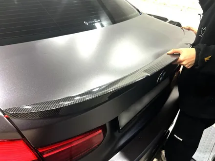 부산 자동차 랩핑 BMW 3시리즈 사틴 다크 그레이 전체 랩핑으로 볼륨감 극대화하기! / 부산 해운대구