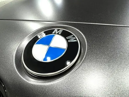 부산랩핑 BMW 3시리즈 사틴 다크 그레이 컬러로 도시적인 느낌 물씬~ / 부산 해운대구