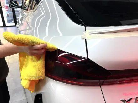 부산랩핑 BMW X6 듀오톤(투톤) 랩핑 사틴 실버 메탈릭으로 고급스럽게 / 부산 해운대구