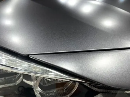 부산랩핑 BMW 3시리즈 사틴 다크 그레이 컬러로 도시적인 느낌 물씬~ / 부산 해운대구