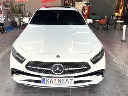 부산랩핑 벤츠 CLS 전체랩핑으로 반짝이는 펄감의 화이트로 추운 겨울나기! / 부산 해운대구