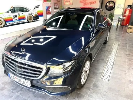 [부산 랩핑] 벤츠 E300 미드나잇블루 전체랩핑 시공 후기 / 부산 해운대구