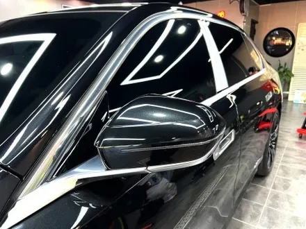 부산 랩핑 BMW I7 사틴 다크 그레이 투톤 랩핑(듀오톤 랩핑)으로 고급스러운 분위기 연출하기 / 부산 해운대구