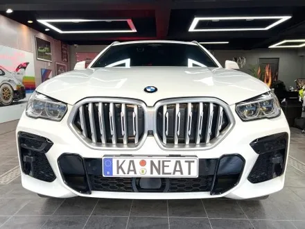 부산 자동차 랩핑 BMW X6 듀오톤(투톤) 랩핑 시공으로 고급스러운 쿠페형 SUV 모델로 만들기! / 부산 해운대구