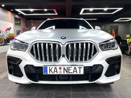 부산 자동차 랩핑 BMW X6 듀오톤(투톤) 랩핑 시공으로 고급스러운 쿠페형 SUV 모델로 만들기! / 부산 해운대구