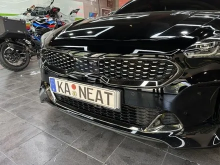 부산 크롬죽이기 스팅어 전체 블랙패키지, 스포일러까지 색상 통일 / 부산 해운대구