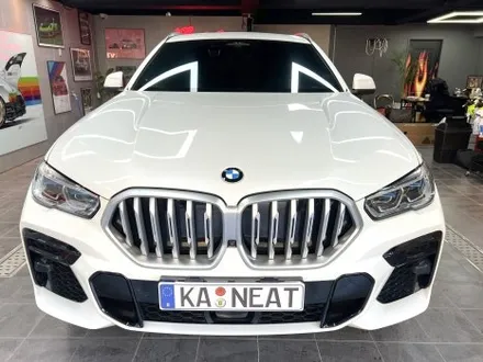 부산 자동차 랩핑 BMW X6 듀오톤(투톤) 랩핑 시공으로 고급스러운 쿠페형 SUV 모델로 만들기! / 부산 해운대구