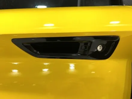 부산랩핑 아우디 R8 전체랩핑, 포인트 랩핑 시공으로 슈퍼카의 감성 끌어올리기! [브라이트 옐로우 / 유광 카본 PPF] / 부산 해운대구