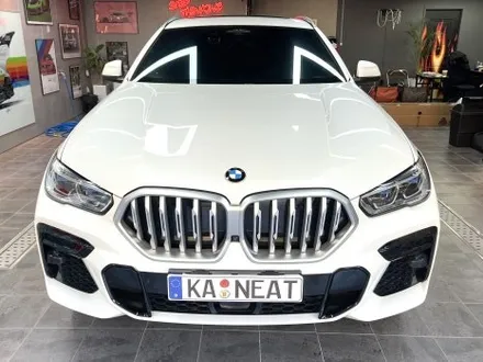 부산 자동차 랩핑 BMW X6 듀오톤(투톤) 랩핑 시공으로 고급스러운 쿠페형 SUV 모델로 만들기! / 부산 해운대구