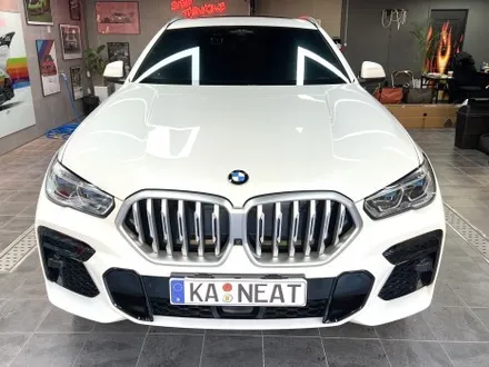 부산랩핑 BMW X6 듀오톤(투톤) 랩핑 사틴 실버 메탈릭으로 고급스럽게 / 부산 해운대구