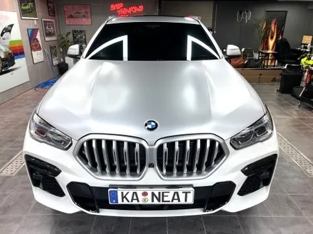 부산랩핑 BMW X6 듀오톤(투톤) 랩핑 사틴 실버 메탈릭으로 고급스럽게 / 부산 해운대구