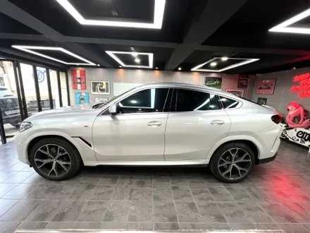 부산 자동차 랩핑 BMW X6 듀오톤(투톤) 랩핑 시공으로 고급스러운 쿠페형 SUV 모델로 만들기! / 부산 해운대구