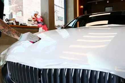 부산 랩핑 BMW750I 에이버리 데니슨 화이트 펄을 입히다. / 부산 해운대구