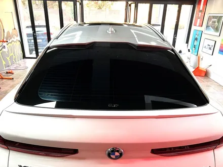 부산랩핑 BMW X6 듀오톤(투톤) 랩핑 사틴 실버 메탈릭으로 고급스럽게 / 부산 해운대구