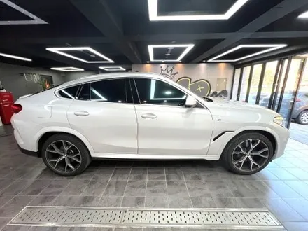 부산 자동차 랩핑 BMW X6 듀오톤(투톤) 랩핑 시공으로 고급스러운 쿠페형 SUV 모델로 만들기! / 부산 해운대구