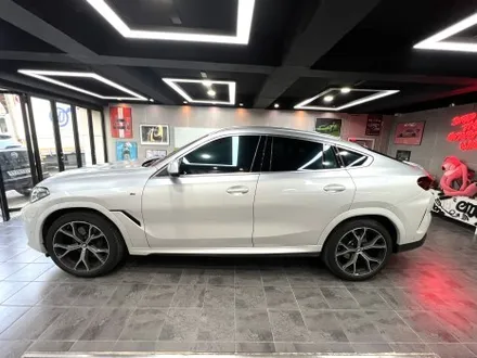 부산랩핑 BMW X6 듀오톤(투톤) 랩핑 사틴 실버 메탈릭으로 고급스럽게 / 부산 해운대구