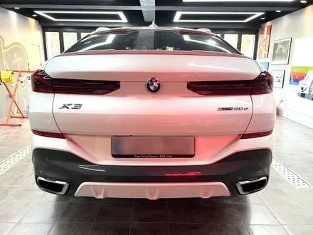 부산랩핑 BMW X6 듀오톤(투톤) 랩핑 사틴 실버 메탈릭으로 고급스럽게 / 부산 해운대구