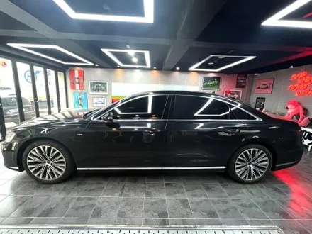 부산 해운대 랩핑 아우디 A8L 전체랩핑, 크롬죽이기를 통해 상반된 올블랙 차량으로 변신! / 부산 해운대구