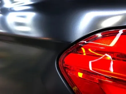 부산랩핑 BMW 4시리즈 쿠페 사틴블랙 전체랩핑으로 묵직하고 깔끔한 쿠페로 만들기! [TINYBOT] / 부산 해운대구